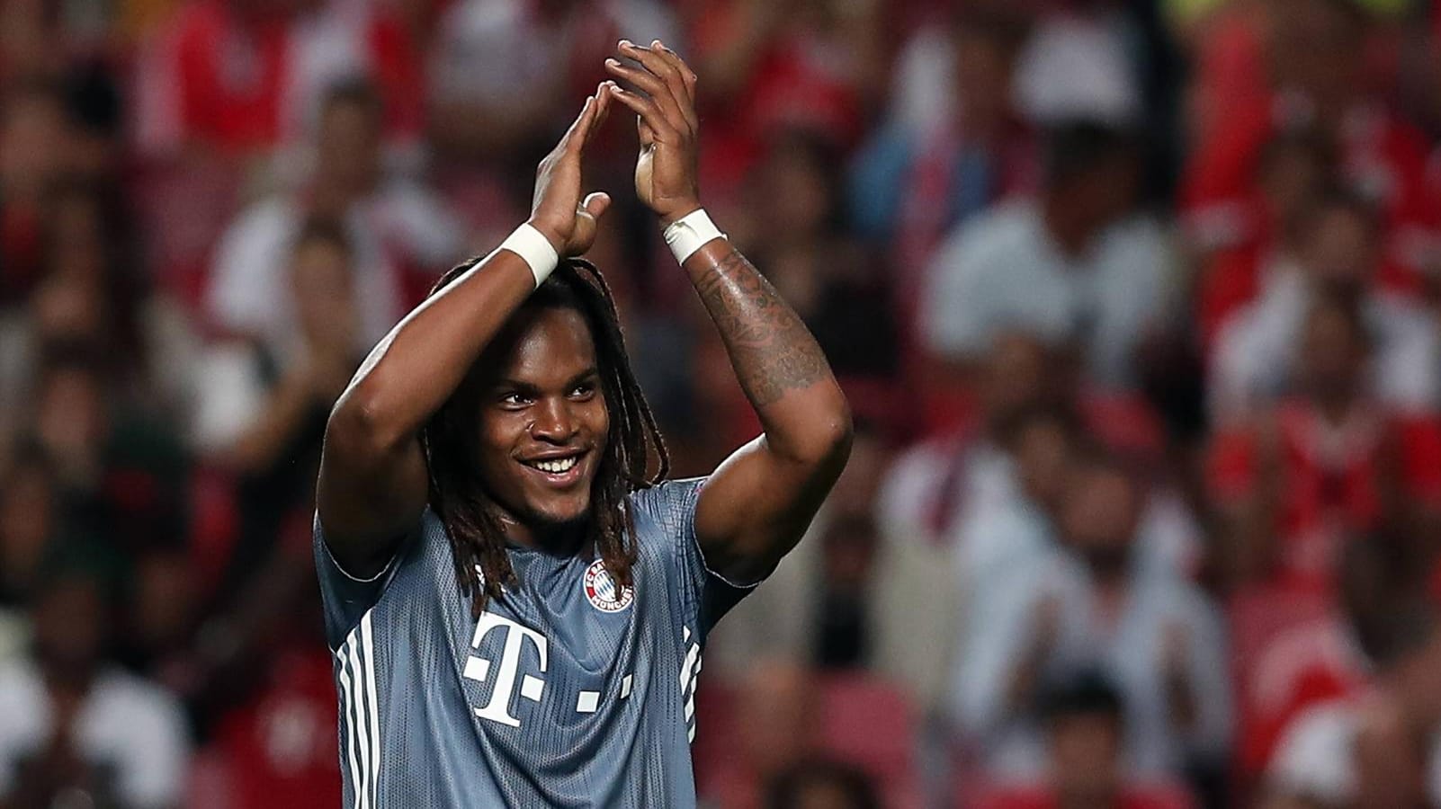 Renato Sanches: Bei seiner Rückkehr nach Lissabon glänzte der Portugiese zum ersten Mal im Trikot des FC Bayern. Renato Sanches: Bei seiner Rückkehr nach Lissabon glänzte der Portugiese zum ersten Mal im Trikot des FC Bayern.
