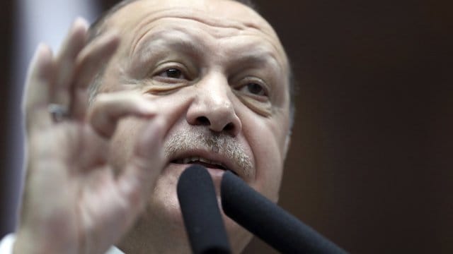 Der türkische Präsident Recep Tayyip Erdogan hat Deutschland in den vergangenen 15 Jahren mehr als ein Dutzend Mal als Ministerpräsident und Präsident besucht. Der türkische Präsident Recep Tayyip Erdogan hat Deutschland in den vergangenen 15 Jahren mehr als ein Dutzend Mal als Ministerpräsident und Präsident besucht.