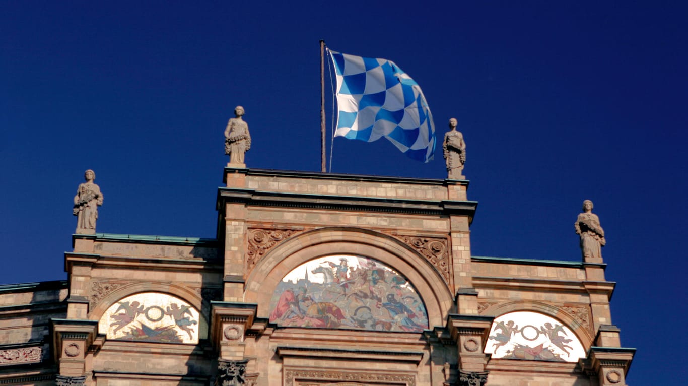 Das Maximilianeum in München: Am 14. Oktober wählen die Bayern einen Landtag.