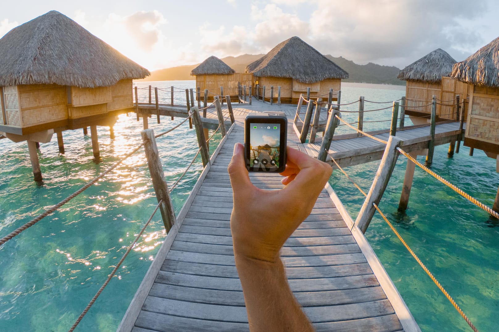 Jemand fotografiert mit einer GoPro im Hochformat: