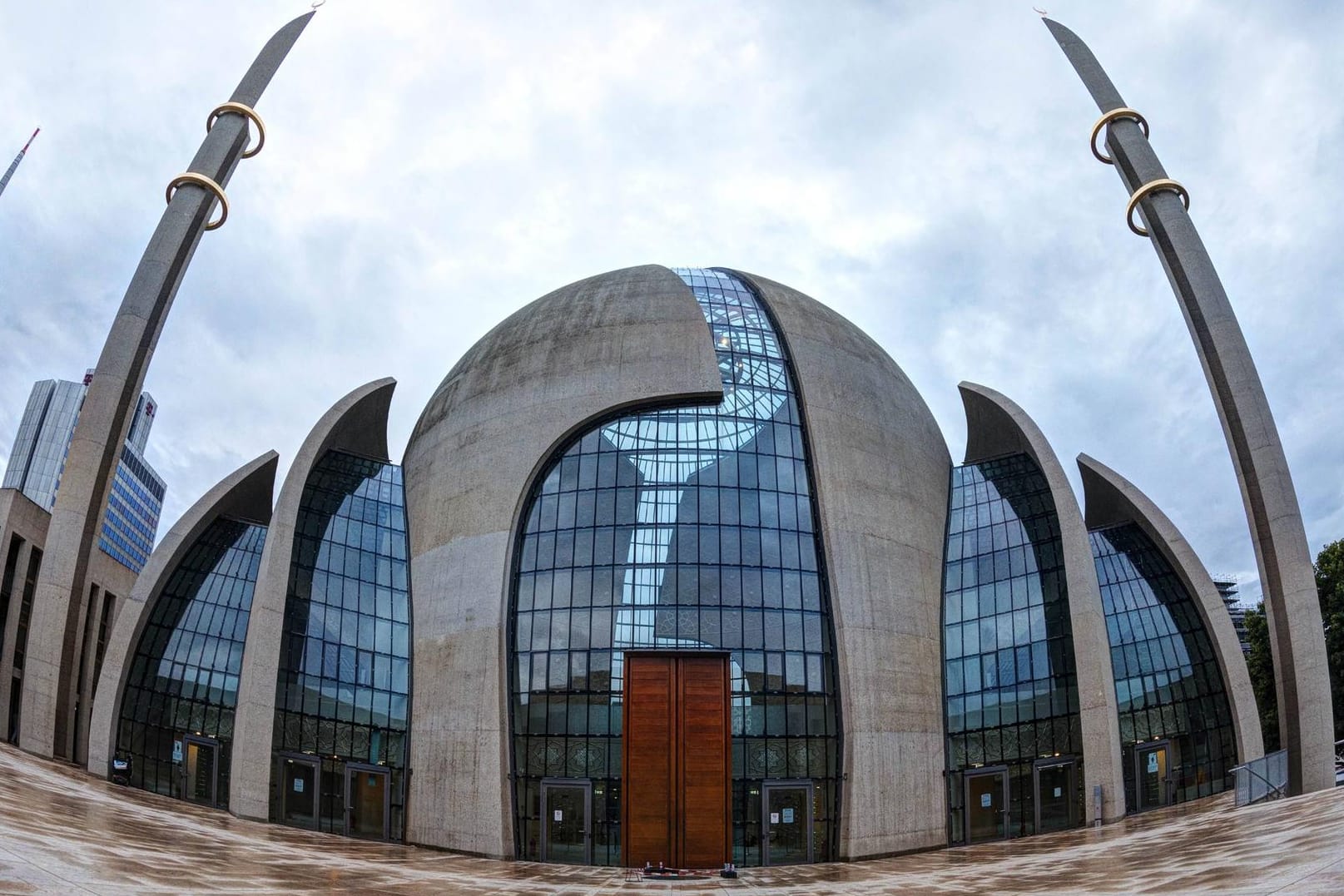 Die Zentralmoschee der DITIB: Der Verfassungsschutz prüft derzeit, ob die DITIB-Zentrale beobachtet werden soll.