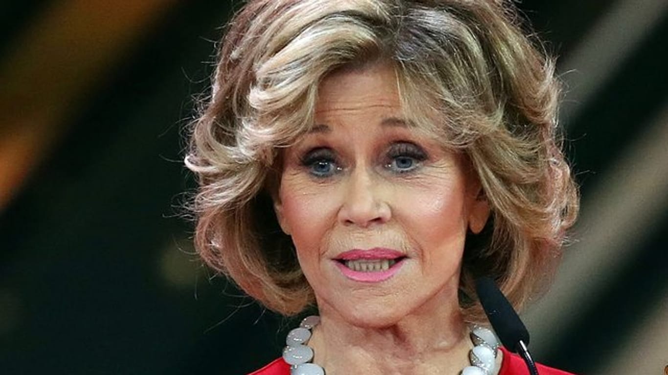 Jane Fonda konstatiert bei Männern fehlende Empathie.