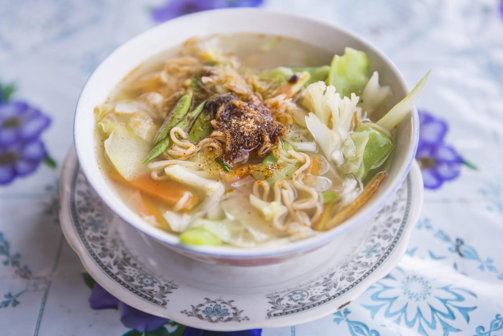 Eine asiatische Nudelsuppe: Der Chef und der Jobanwärter haben sich um die Zubereitung eines Gerichtes gestritten. (Symbolbild)