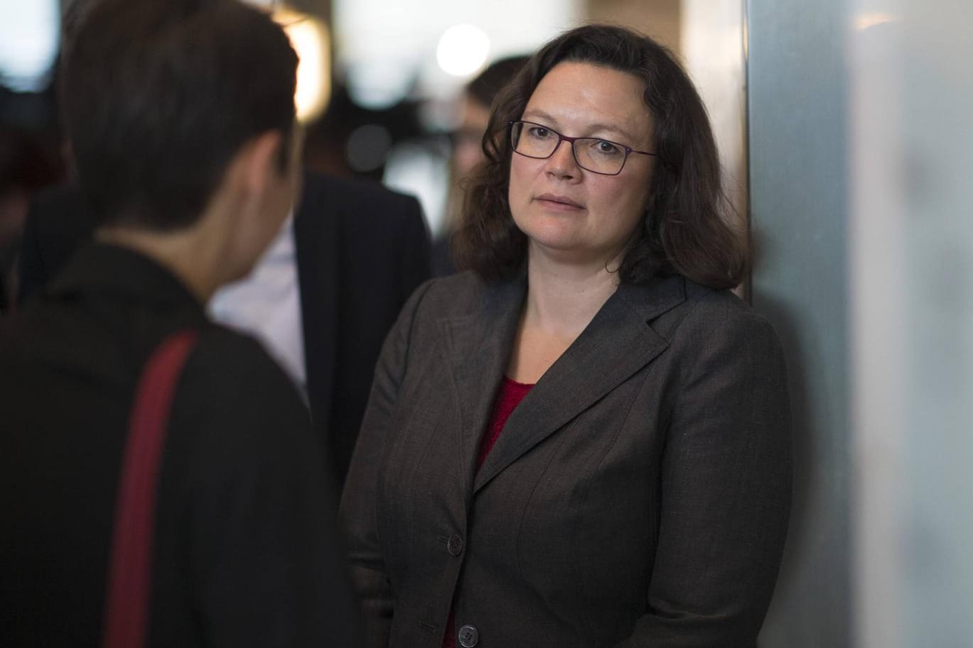 Andrea Nahles im Bundestag: Die SPD-Vorsitzende hat mit ihrem Brief den neuen Versuch im Fall Maaßen angestoßen.