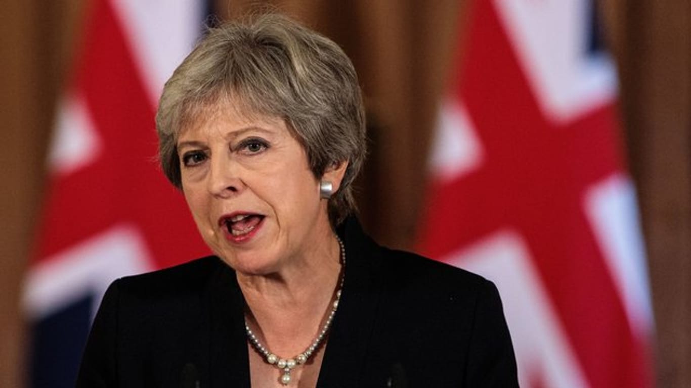 Kabinettsmitglieder wollen May auffordern, einen "Plan B" für die Brexit-Verhandlungen vorzulegen.