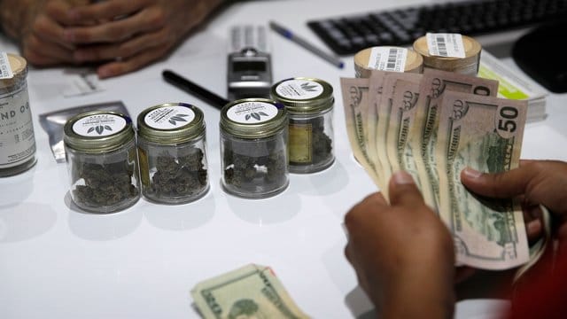 Im US-Bundesstaat Nevada darf seit Juli 2017 Marihuana für den Eigenbedarf verkauft werden. Im US-Bundesstaat Nevada darf seit Juli 2017 Marihuana für den Eigenbedarf verkauft werden.