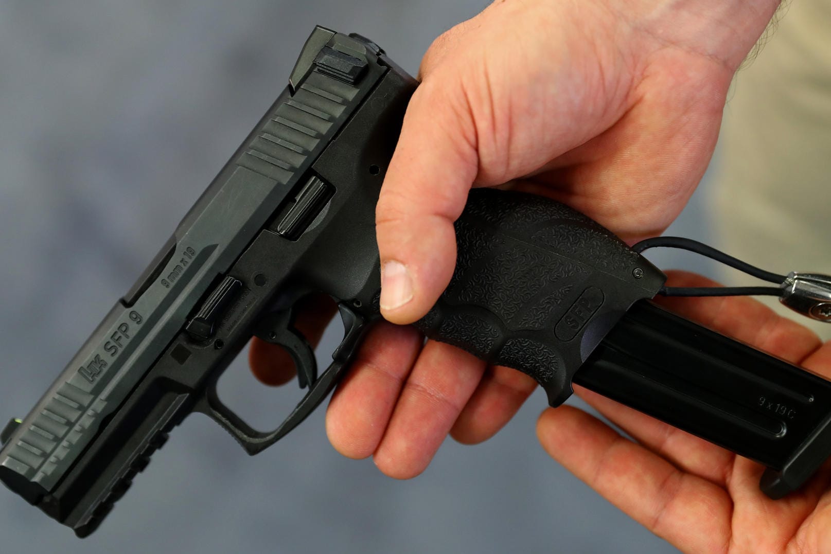 Die Pistole SFP9-TR: Die bayrische Polizei soll bis 2019 mit der neuen Dienstwaffe ausgestattet werden.