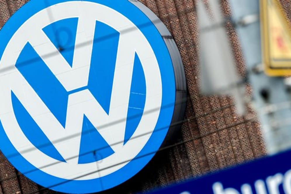 VW startet ein eigenes Qualifizierungsprogramm für IT-Experten.