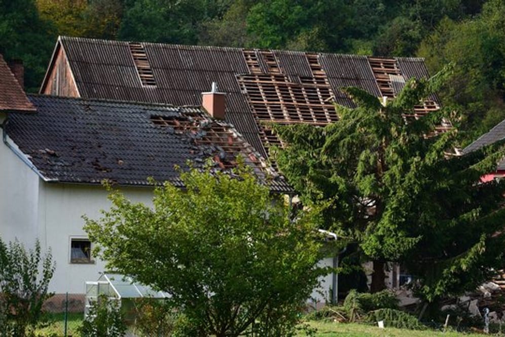 Für Schäden am Haus kommt die Gebäudeversicherung auf.