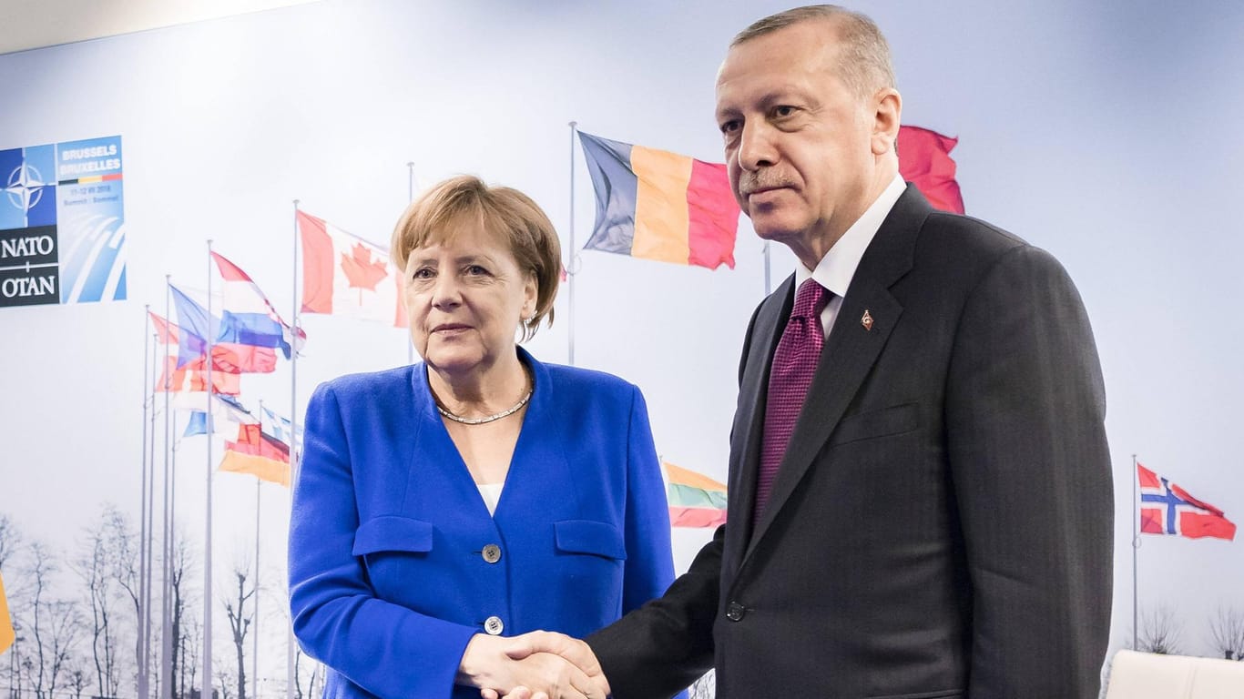 Angela Merkel und Recep Tayyip Erdogan: Die Bundeskanzlerin wird nicht am Staatsbankett für den türkischen Präsidenten am kommenden Freitag teilnehmen.