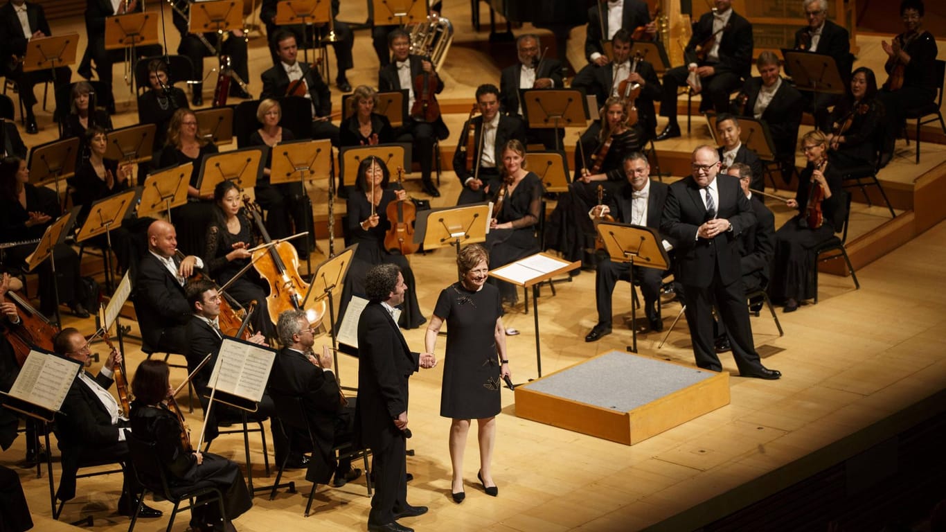 Das Orchester in Los Angeles verabschiedet sich: Im Mai 2017 wechselte Orchester-Präsidentin Deborah Borda nach New York.