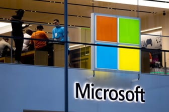 Ein Microsoft-Store: Das Unternehmen setzt künftig auf Künstliche Intelligenz für humanitäre Zwecke.