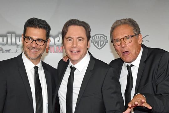 Die Zeit der Komödien ist jetzt vorbei: Rick Kavanian (l-r), Michael Bully Herbig und Christian Tramitz bei der Premiere ihres Films "Bullyparade - Der Film" in München.