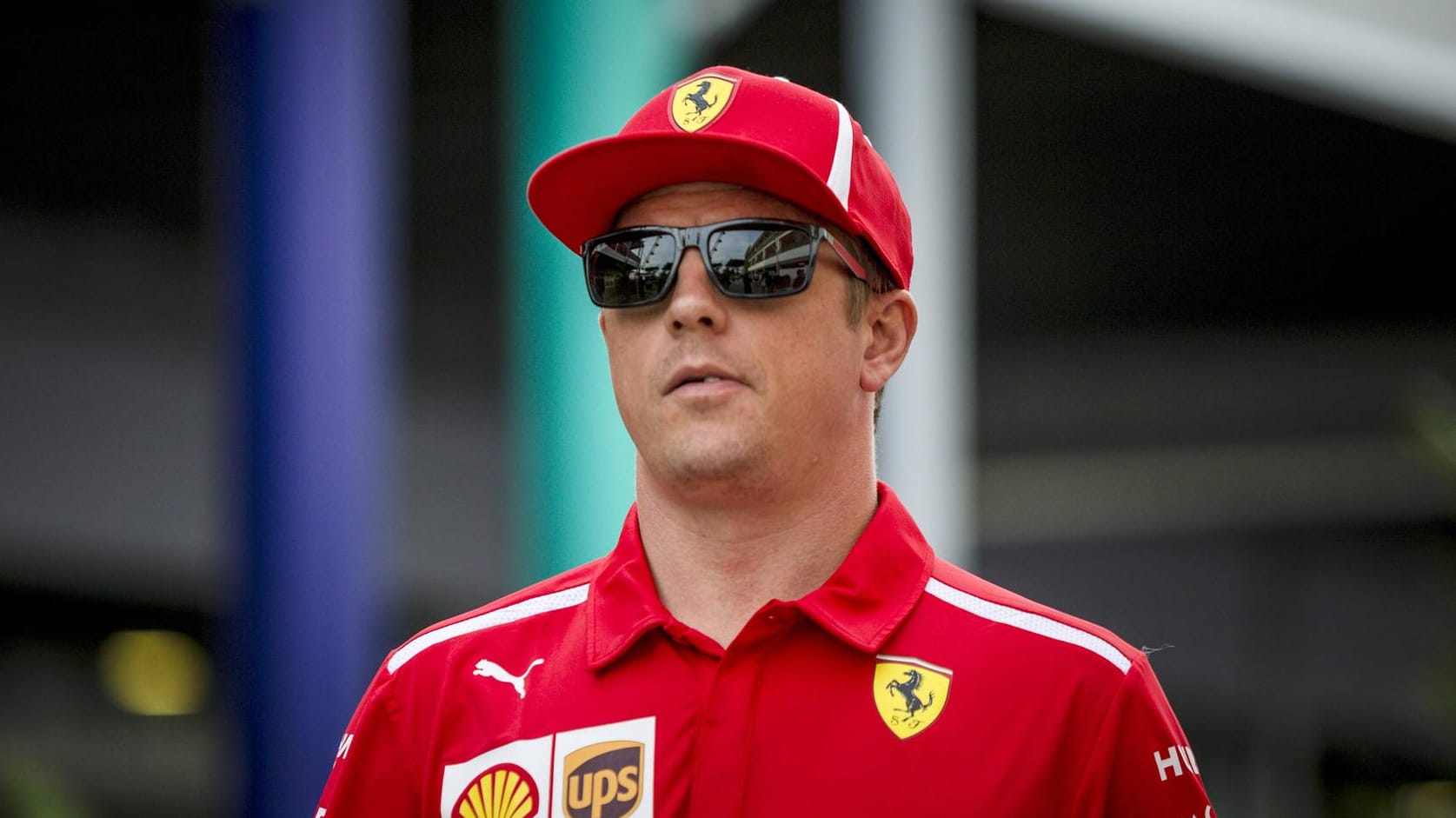 Kimi Räikkönen: Der Finne verlässt Ferrari am Saisonende und schließt sich Sauber an.