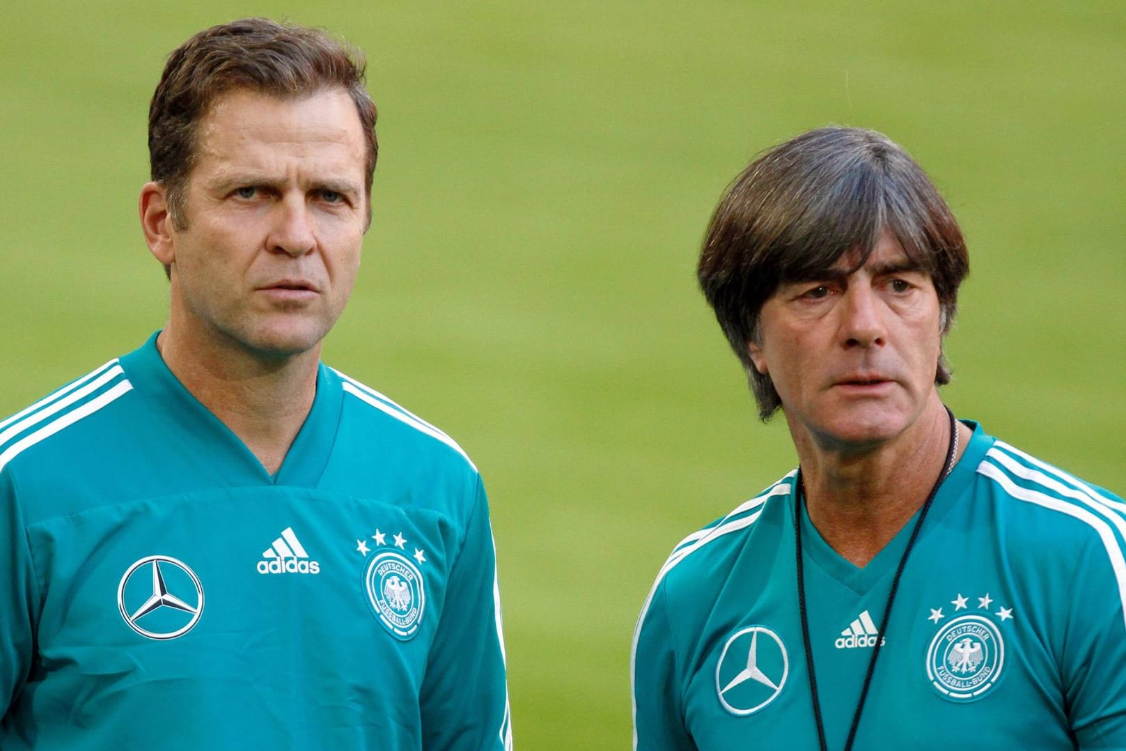 Oliver Bierhoff (links) und Trainer Joachim Löw erlebten in London eine böse Überraschung.