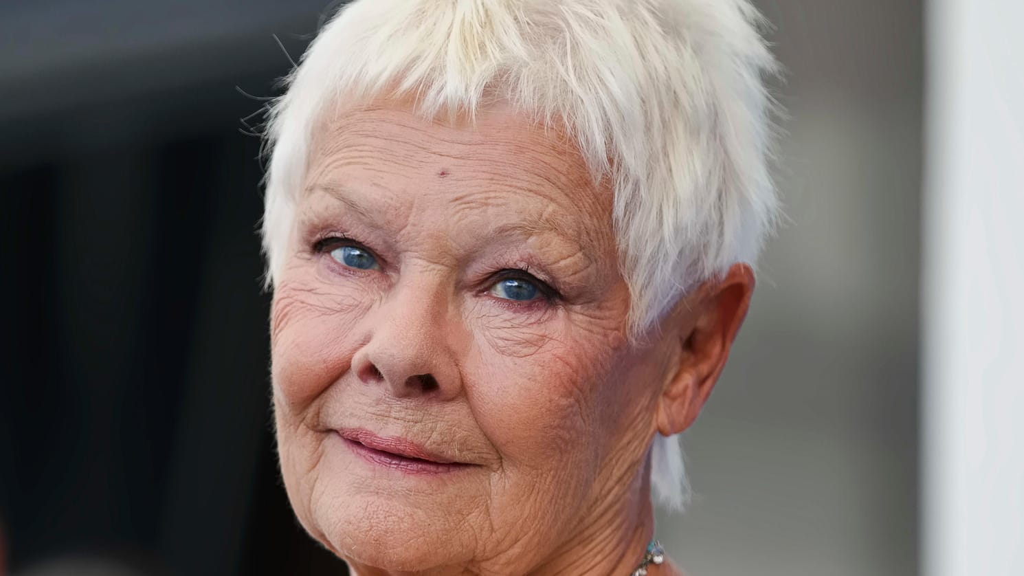 Judi Dench: Die Schauspielerin unterstützt Kevin Spacey