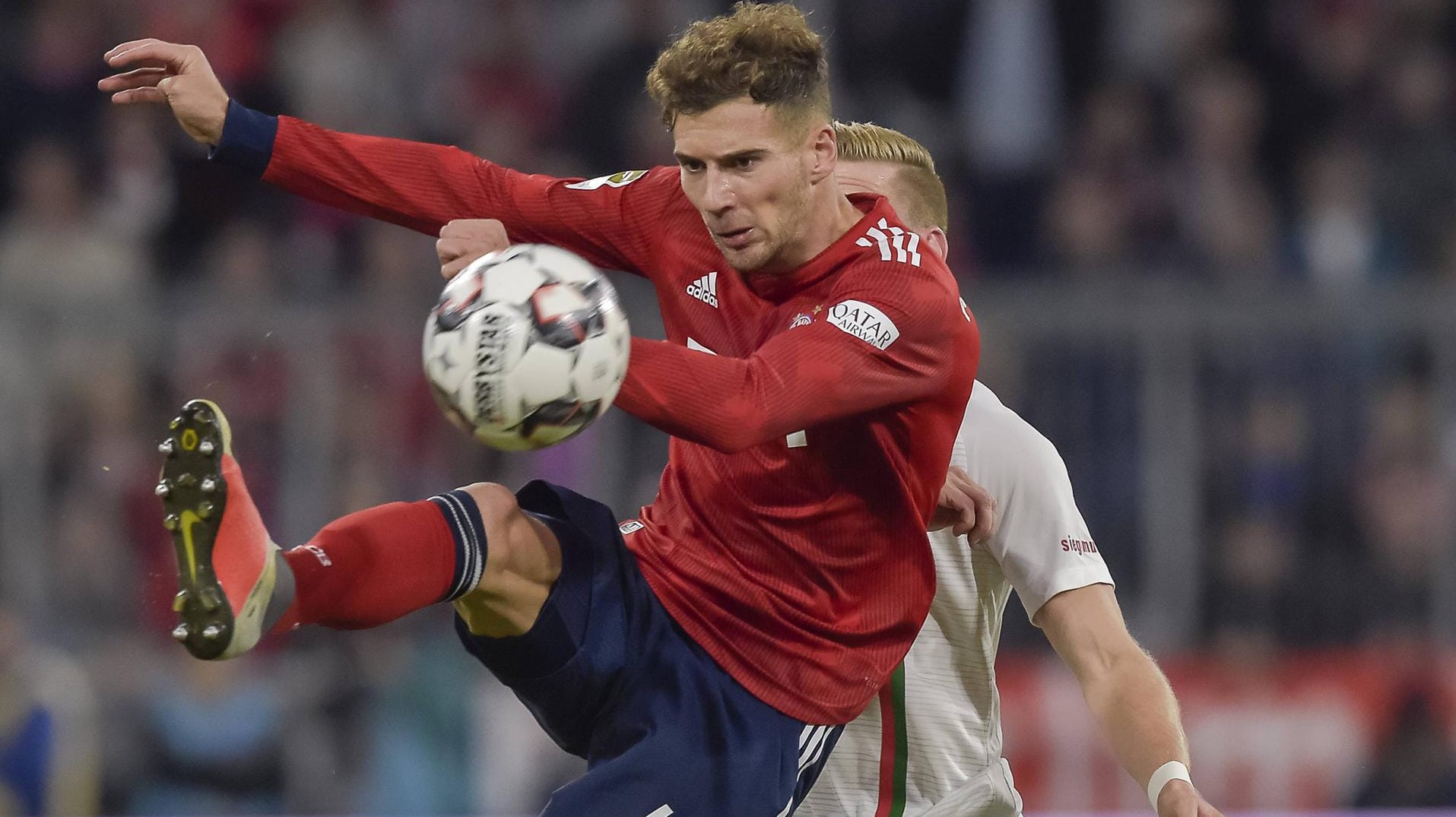 Ungewohnte Rolle: Goretzka im Spiel gegen den FC Augsburg.