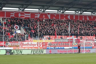 Die Fankurve des Halleschen FC bleibt an diesem Wochenende leer.