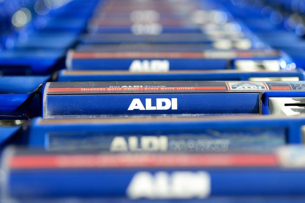 Einkaufswägen von Aldi: Der neue Chef des Discounters soll den Modernisierungskurs von Aldi Nord gezielt unterstützen.