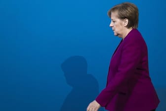 Bundeskanzlerin Angela Merkel: Die Mehrheit der Deutschen glaubt nicht mehr daran, dass sie ihre Kanzlerschaft zu Ende führen wird. Besonders die Anhänger der AfD gehen von einem Aus ihrer Kanzlerschaft in den nächsten drei Jahren aus.
