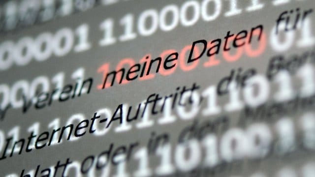 75 Prozent aller Unternehmen in Deutschland kommen bei der DSGVO-Umsetzung kaum voran. 75 Prozent aller Unternehmen in Deutschland kommen bei der DSGVO-Umsetzung kaum voran.