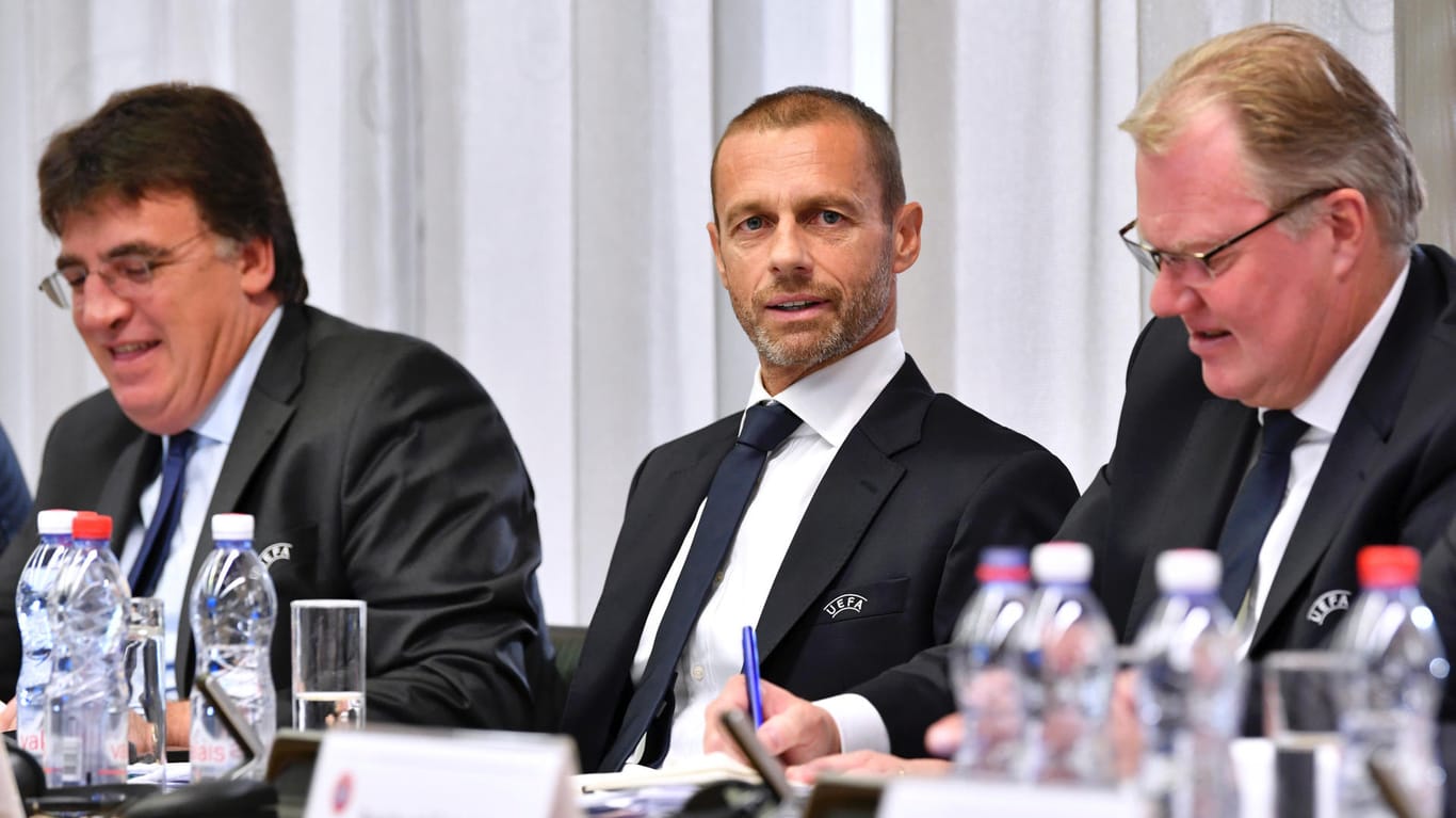 Uefa-Präsident Aleksander Ceferin: Bei einem Unentschieden entscheidet seine Stimme über die EM-Ausrichtung.