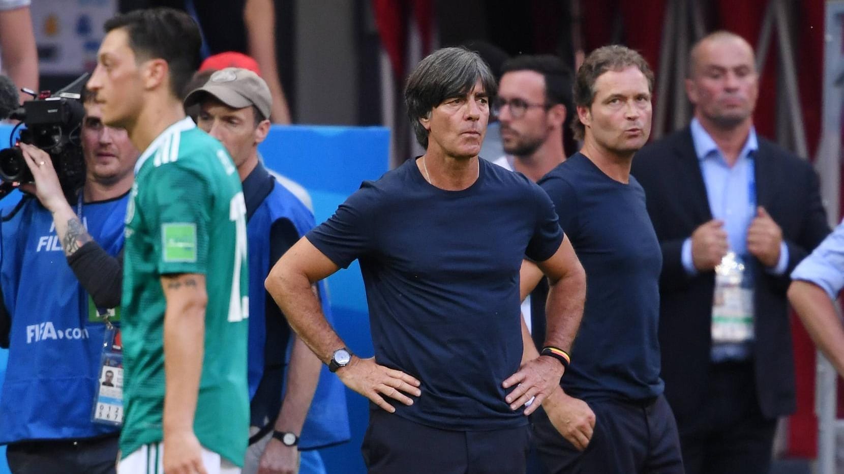 Löw (r.) und Özil bei der WM 2018 in Russland.