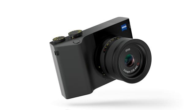 Die Vollformat-Kompaktkamera Zeiss ZX1 vereint minimalistisches Design mit ergonomischen Features. Die Vollformat-Kompaktkamera Zeiss ZX1 vereint minimalistisches Design mit ergonomischen Features.