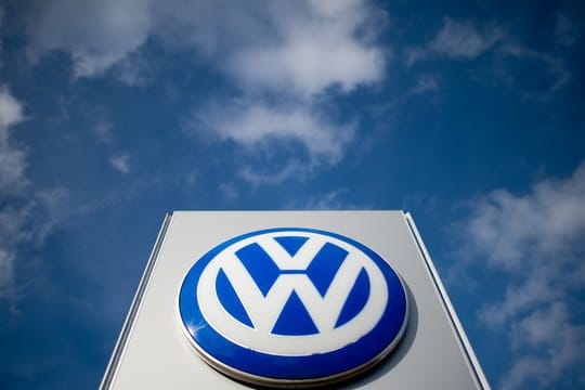 VW hatte zuletzt Investitionen von 3,5 Milliarden Euro bis 2025 in die Vernetzung und den Ausbau entsprechender Dienstleistungen angekündigt.