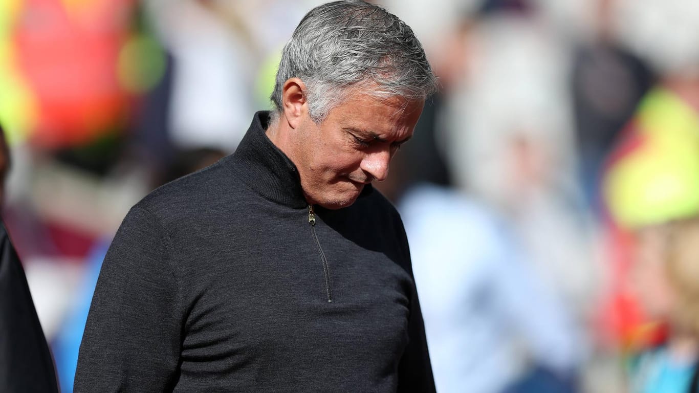 Frustriert: United-Trainer Mourinho nach der 1:3-Pleite gegen West Ham.