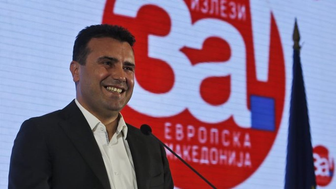 Zoran Zaev, Ministerpräsident von Mazedonien, spricht zu Journalisten.