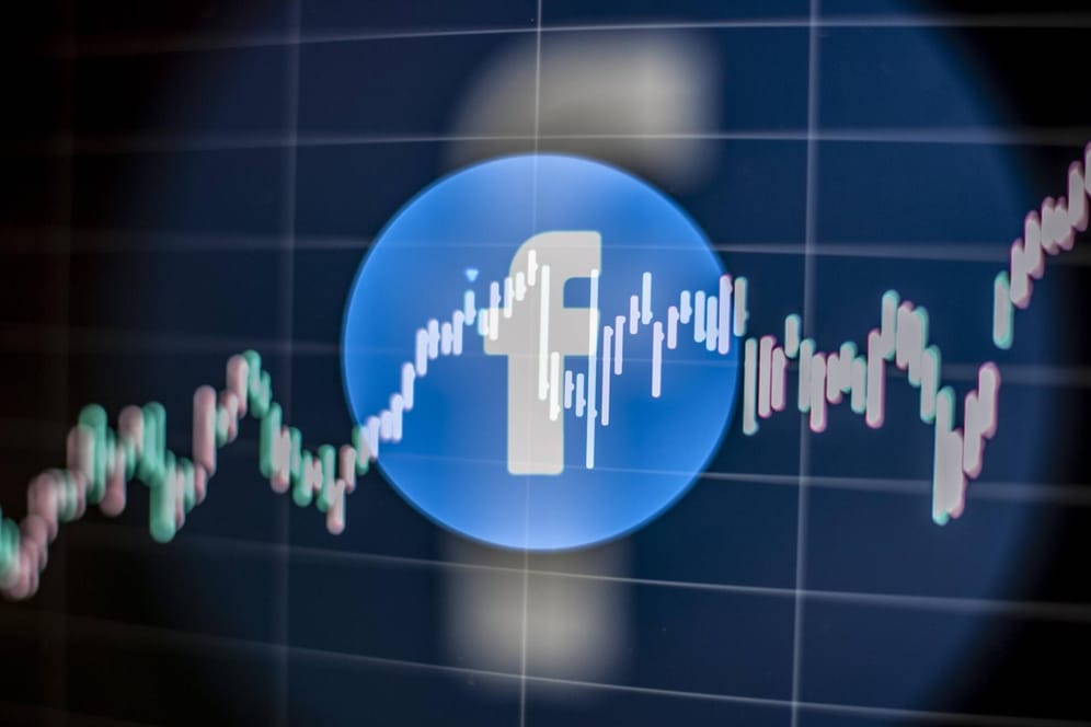 Logo des Internetkonzerns Facebook: Mehrere Politiker deutscher Parteien haben sich dafür ausgesprochen, Facebook nachträglich zu "entflechten" um der Monopolstellung des Konzerns entgegen zu treten.