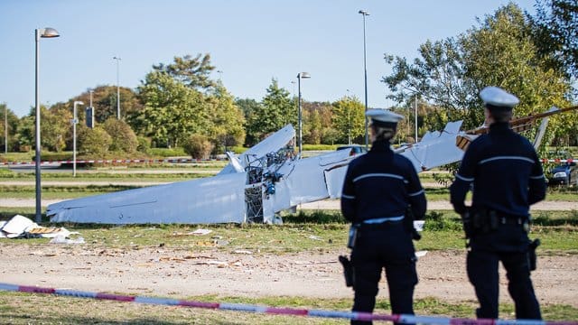 Beim Absturz eines Segelflugzeugs ist der Pilot gestorben.