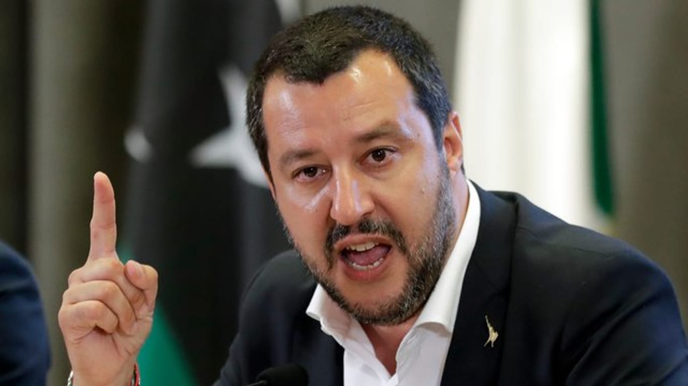 Italiens Innenminister Matteo Salvini will sich um EU-Gesetze nicht scheren.