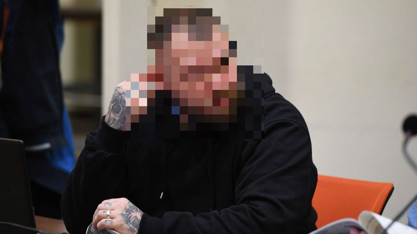 André E. vor Gericht in München: Als Helfer der Terrorgruppe NSU wurde der Neonazi zu zweieinhalb Jahren Haft verurteilt.