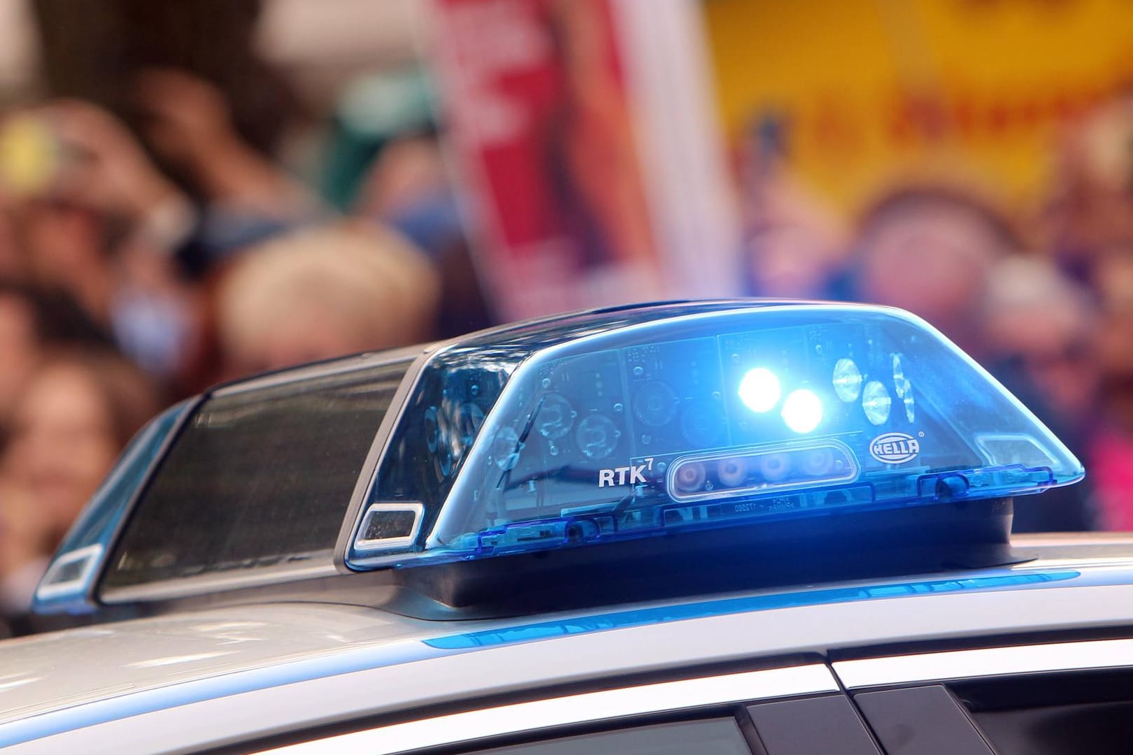 Polizei im Einsatz: Der Obduktion zufolge wurde der Tod des Mannes nicht durch ein Fremdverschulden herbeigeführt.