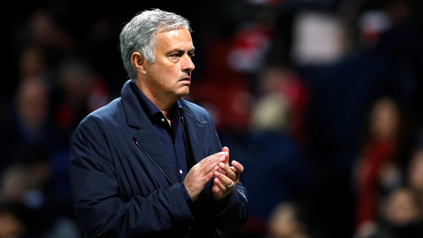 Für Jose Mourinho steigt der Druck in Manchester.
