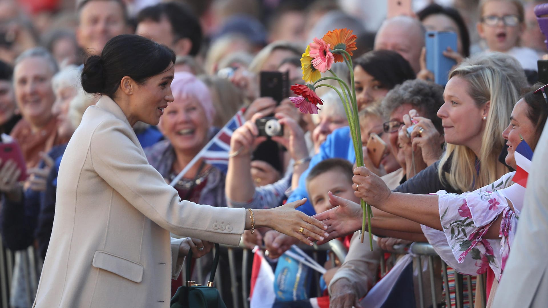 Öffentliche Auftritte liegen ihr: Herzogin Meghan sammelte wieder Sympatiepunkte und bekam im Gegenzug dafür Geschenke.