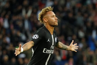 Champions League: Neymar von Paris St. Germain feiert sein Tor gegen Belgrad.