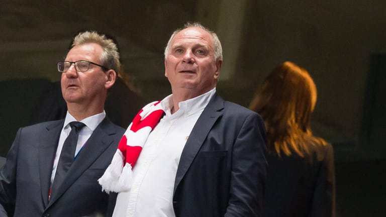 Ausnahmsweise gelassen: Bayern-Präsident Uli Hoeneß findet die Sieglos-Serie seines Klubs "nicht dramatisch".