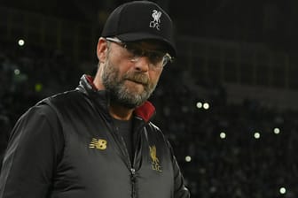 Sprachlos: Liverpool-Trainer Jürgen Klopp im Spiel in Neapel.