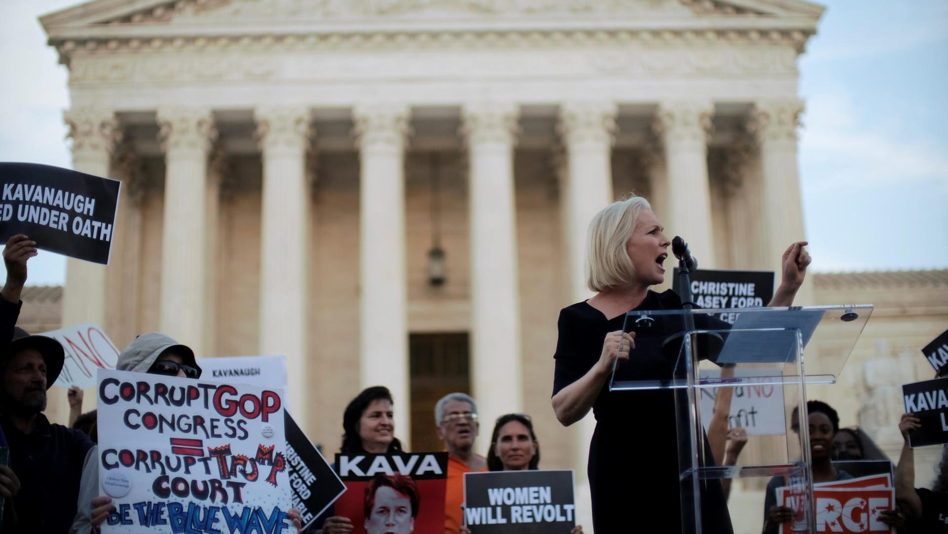 Proteste vor dem US-Supreme Court: Der Streit um Trumps Richterkandidaten spitzt sich weiter zu.