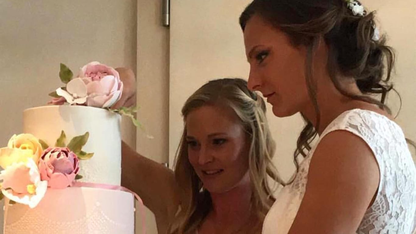 Lucie Vonkova und Claudia van den Heiligenberg: Die beiden Fußballerinnen haben geheiratet.