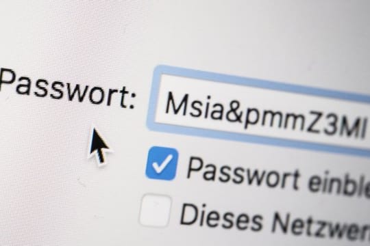 So merkt man sich ein sicheres Passwort: Aus "Morgens stehe ich auf und putze mir meine Zähne drei Minuten lang" wird etwa "Msia&pmmZ3Ml".