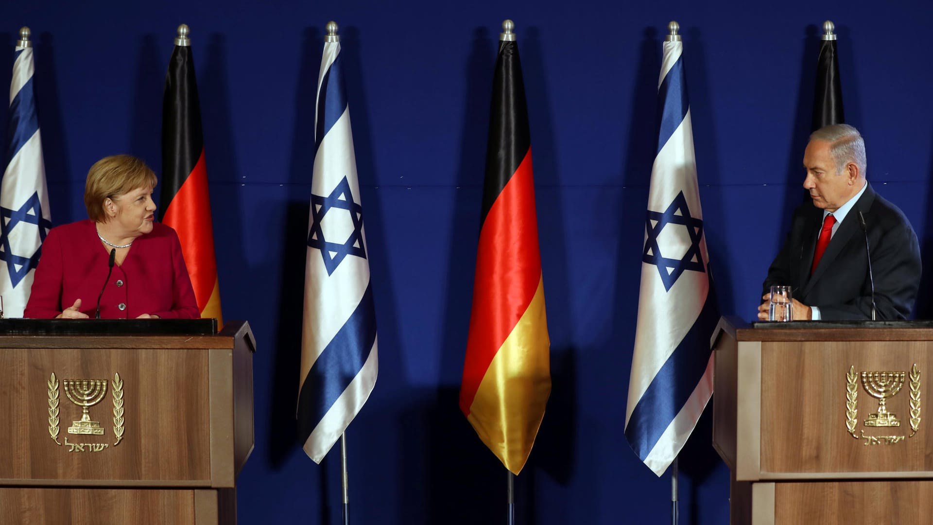 Kanzlerin Merkel und der israelische Premier Netanyahu: Der kritisiert die Bundesregierung für ihr Festhalten am Atomdeal mit dem Iran.