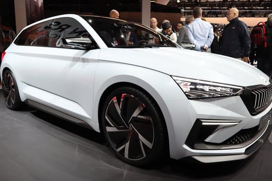Die Studie Vision RS von Skoda nimmt gleich zwei Dinge vorweg - sie gibt Ausblicke auf Neuerungen bei Rapid und Superb.