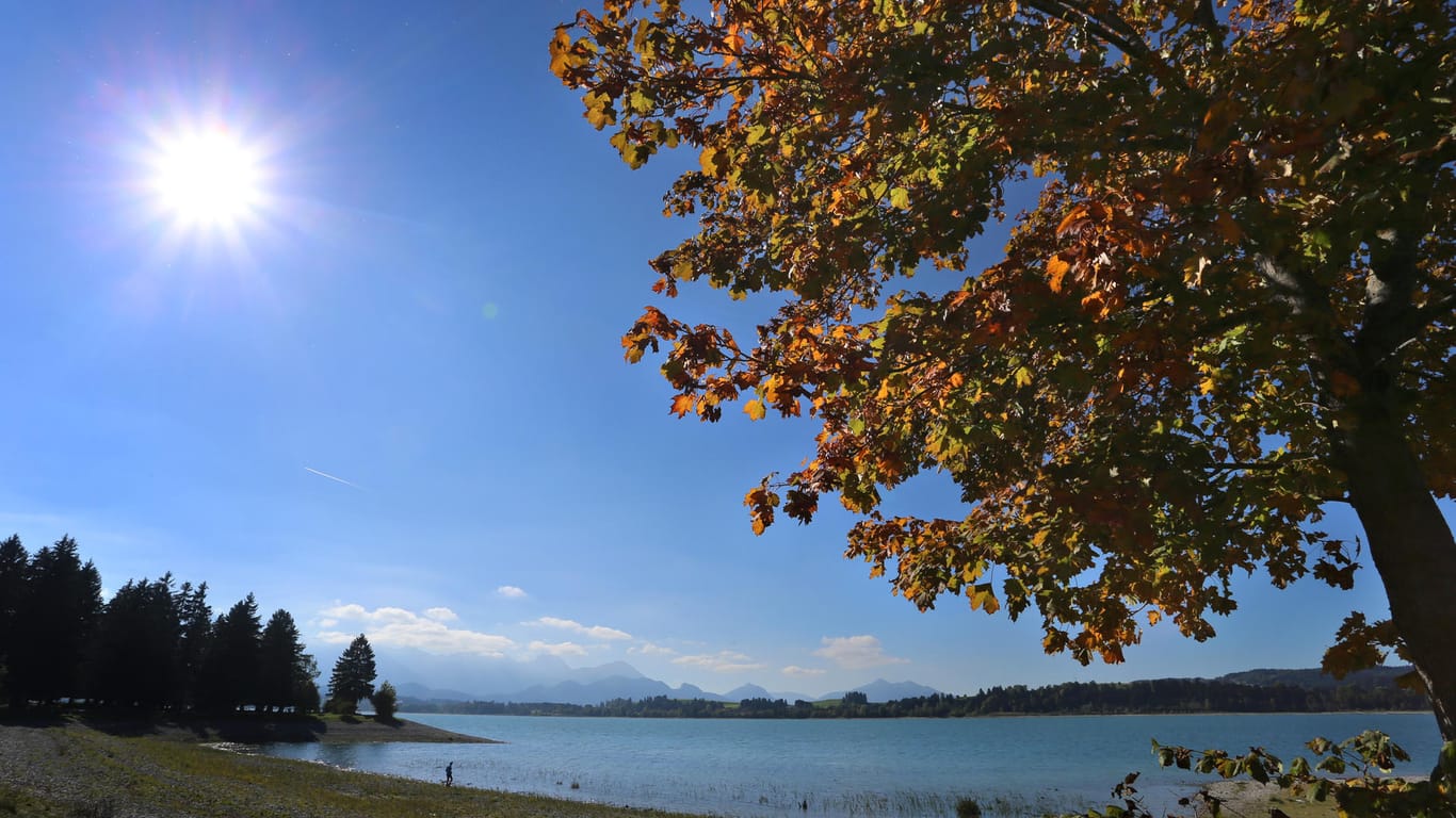Ein Herbsttag in Bayern: Bis Sonntag wird Deutschland noch einmal mit richtig milden Temperaturen verwöhnt.