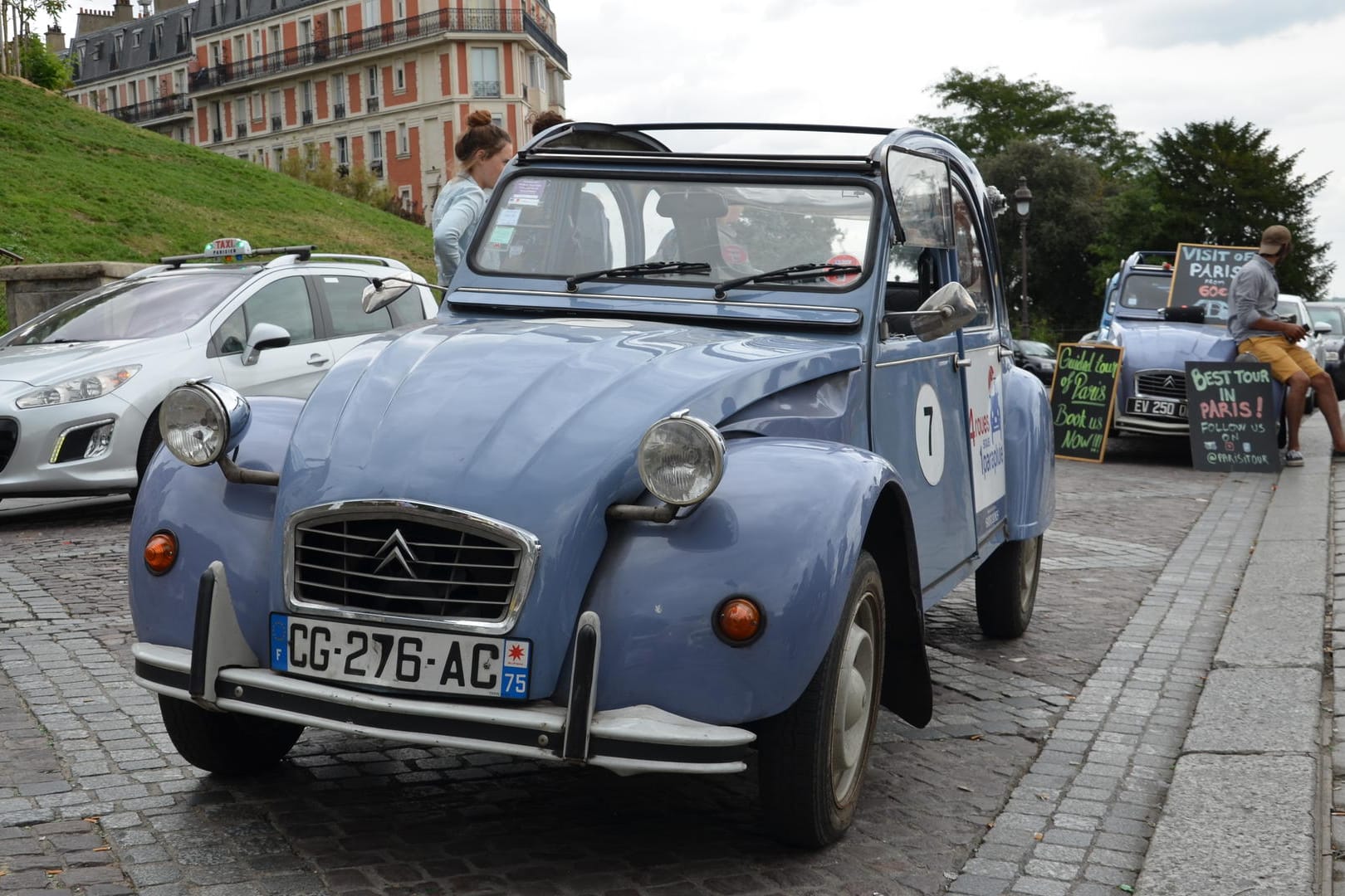 Ein Citroën 2CV: Vor 70 Jahren, am 7. Oktober 1948, hatte Citroën den Kultwagen auf dem Pariser Autosalon vorgestellt.