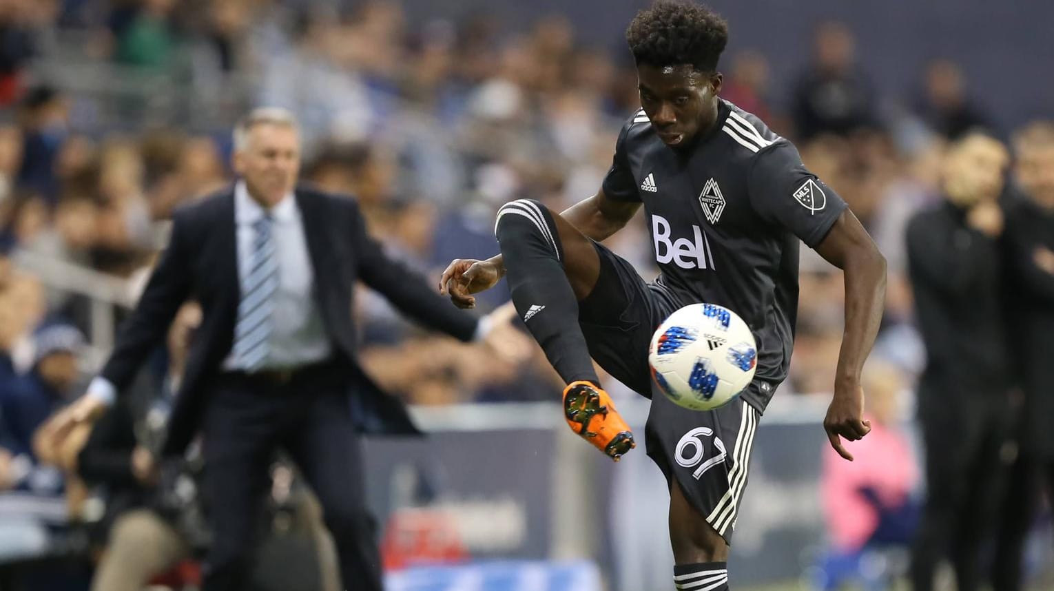 Am Ball: Bayern-Talent Alphonso Davies am Ball für die Vancouver Whitecaps.