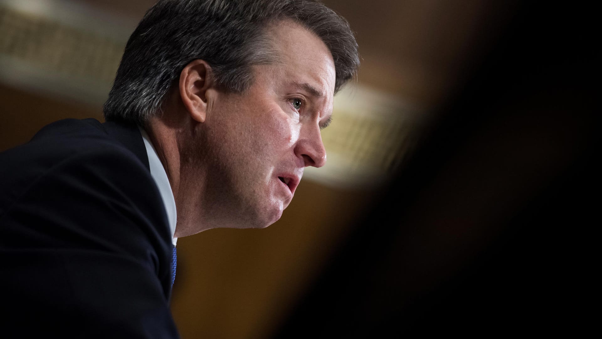 Brett Kavanaugh: Trotz der Missbrauchsvorwürfe beendete der US-Senat die Debatte um den Kandidaten für den Obersten Gerichtshof. Brett Kavanaugh: Trotz der Missbrauchsvorwürfe beendete der US-Senat die Debatte um den Kandidaten für den Obersten Gerichtshof.